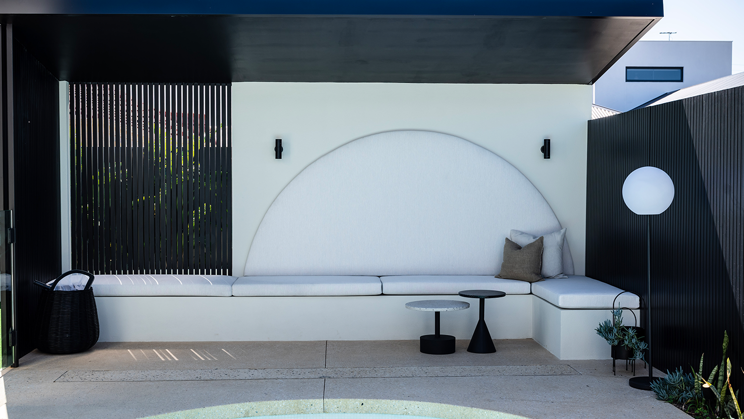 Al fresco at its best with Clipsal