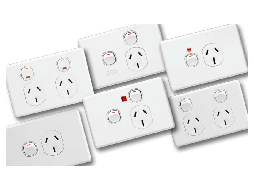 White Electric | Classic C2000 Series Quad Switch Socket Outlet Classic ...