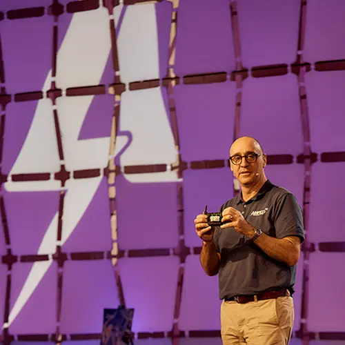 'Club Clipsal AMPED Speaker